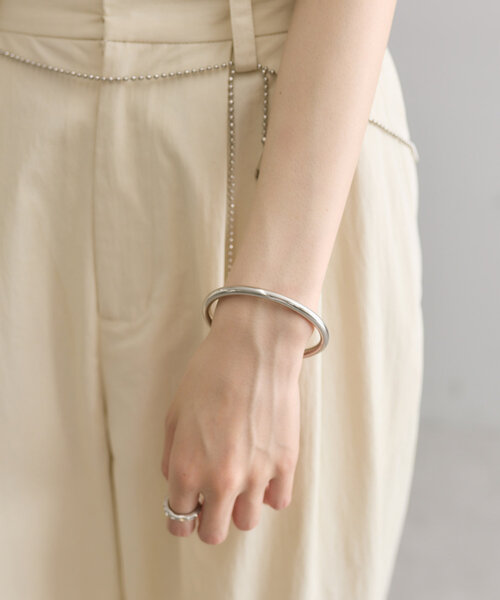 mystic（ミスティック）の「[Eau]circle bangle（バングル/リストバンド・レディース・シルバー/ゴールド・ONE SIZE）」の4枚目の写真