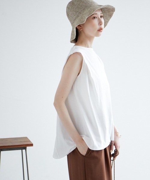 ROPE' PICNIC（ロペピクニック）の「タックスリーブフレアカットトップス（Tシャツ/カットソー・レディース・ブラック系その他/ブラック/ホワイト/ベージュ・38）」の2枚目の写真