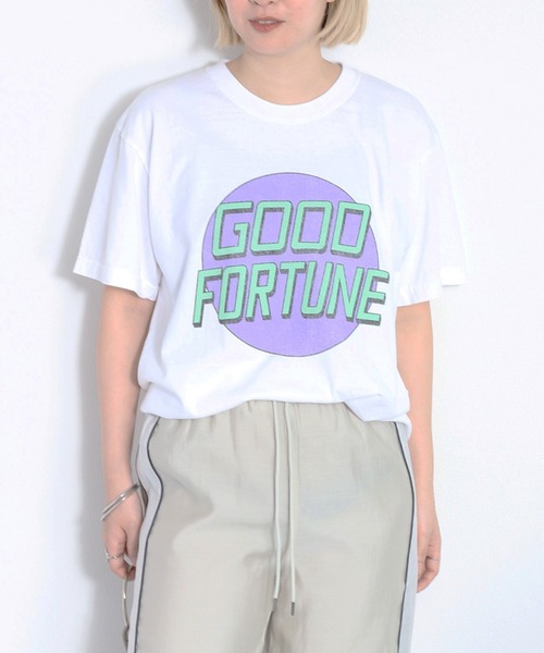 cepo（セポ）の「ビンテージライクロックＴｅｅ（Tシャツ/カットソー・レディース・ホワイト/ホワイト系その他2/ホワイト系その他/ブラック系その他/ブラック系その他2/ブラック/ブラック系その他3/ホワイト系その他3・M）」の3枚目の写真