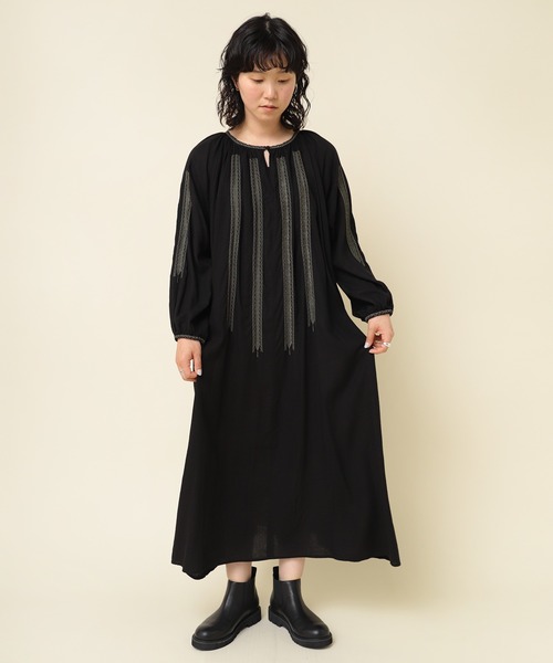 RNA-N(アールエヌエーエヌ)の「D1657 エンブロイダリーワンピース(ワンピース・レディース・ブラック/グレー/キナリ・MEDIUM)」の18枚目の写真