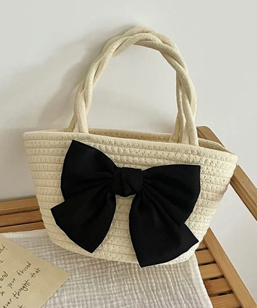 shopnikoniko（ショップニコニコ）の「ビックリボン かごバッグ ミニ トートバッグ バレエコア ねじれハンドル（ハンドバッグ・レディース・ベージュ/ホワイト・フリー）」の10枚目の写真