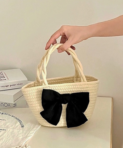 shopnikoniko（ショップニコニコ）の「ビックリボン かごバッグ ミニ トートバッグ バレエコア ねじれハンドル（ハンドバッグ・レディース・ベージュ/ホワイト・フリー）」の13枚目の写真