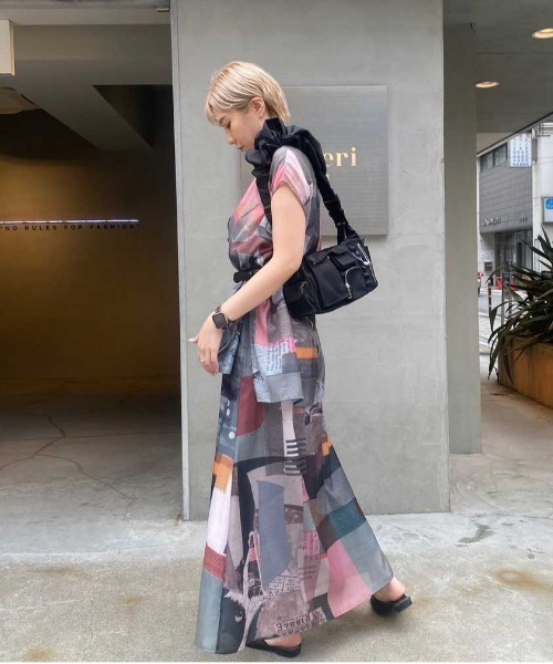 おすす様 新品タグ付きART COLLAGE PRINT SHEER SKIRT Ameri（アメリ）の「ART COLLAGE PRINT SHEER SKIRT（スカート）」 - WEAR