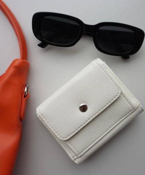 WEGO（ウィゴー）の「WEGO/フラップミニウォレット（財布・レディース・ブルー/オフホワイト/シルバー/ブラック/グリーン/マスタード/ブルー系その他/その他1/ライトピンク/ゴールド・FREE）」の2枚目の写真