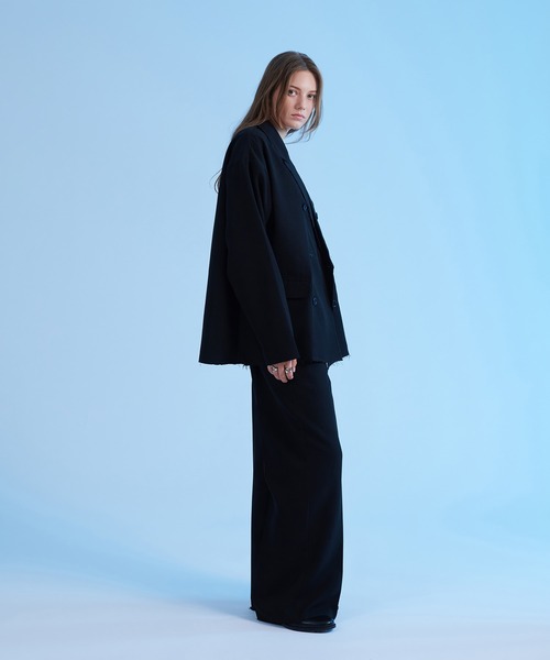 SELLE GLANT(セレグランテ)の「WIDE STRAIGHT CUTOFF PANTS/ワイドストレートカットオフパンツ(スラックス・メンズ・ブラック/チャコールグレー・LARGE/MEDIUM/SMALL)」の8枚目の写真