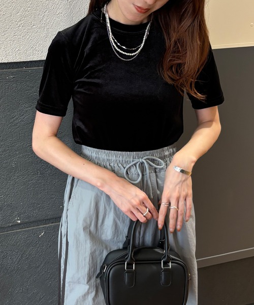 ISOOK(アイスー)の「【ISOOK / アイスー】ベロアTシャツ / ベロアトップス 半袖 ベルベット 秋トップス(Tシャツ/カットソー・レディース・ブルーグレー/ブラック・FREE)」の22枚目の写真
