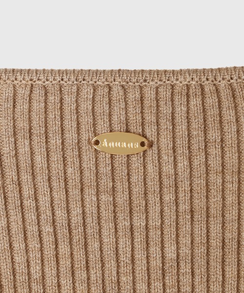 anuans（アニュアンス）の「カシミヤブレンドデコルテリブニット