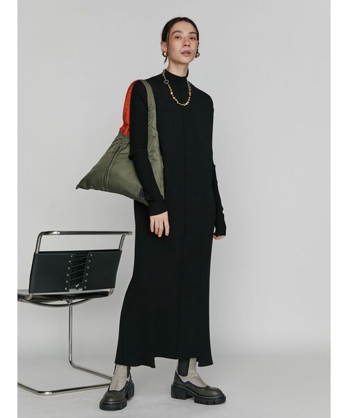 UN3D.（アンスリード）の「2WAY PADDED TRIANGLE BAG / 2WAYパデッド