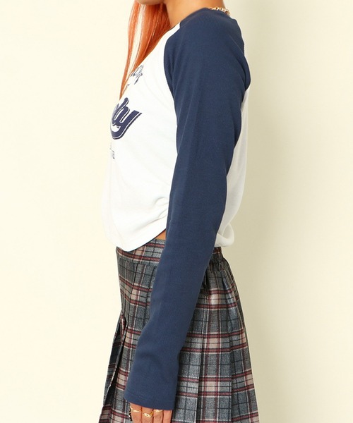 GORGE(ゴージ)の「ギャザーロゴプリントテレコTOPS(Tシャツ/カットソー・レディース・ブラック/ネイビー・F)」の5枚目の写真