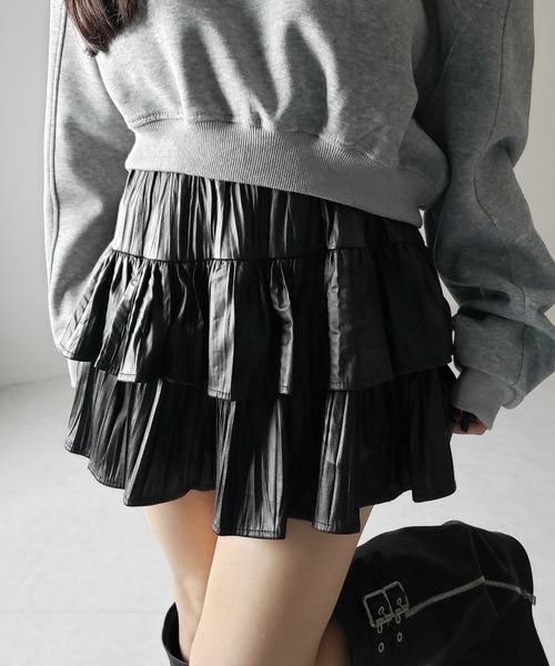 フリルブラックミニスカート セール】※※【 インパン裏地付 】ダブルフリルフェイクレザーミニ
