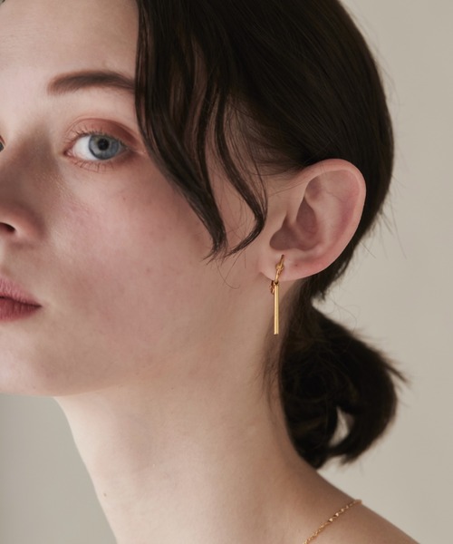 ciite' surgical stainless(シーテサージカルステンレス)の「【 金属アレルギー対応 】 バーモチーフ イヤリング サージカルステンレス (両耳用)(イヤリング・レディース・シルバー/ゴールド・FREE)」の12枚目の写真