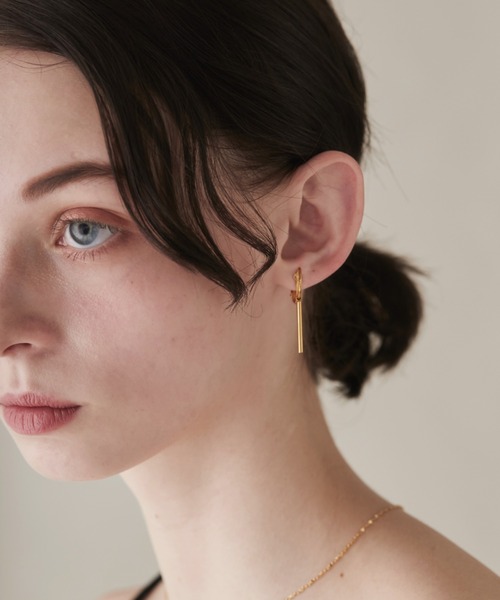 ciite' surgical stainless(シーテサージカルステンレス)の「【 金属アレルギー対応 】 バーモチーフ イヤリング サージカルステンレス (両耳用)(イヤリング・レディース・シルバー/ゴールド・FREE)」の13枚目の写真