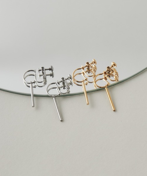 ciite' surgical stainless(シーテサージカルステンレス)の「【 金属アレルギー対応 】 バーモチーフ イヤリング サージカルステンレス (両耳用)(イヤリング・レディース・シルバー/ゴールド・FREE)」の9枚目の写真