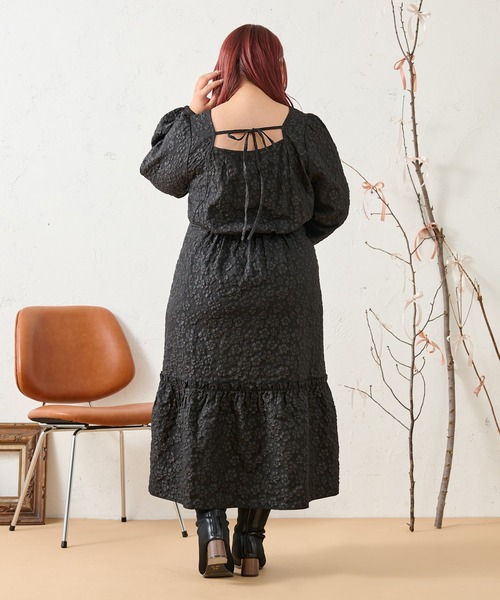 Louiosy(ルオシー)の「【大きいサイズ】フラワージャガードワンピース(ワンピース・レディース・ブラック/ブルー/オフホワイト・X-LARGE/3L/4L)」の7枚目の写真