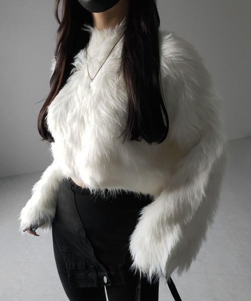 me+em select(ミームセレクト)の「【 2color 】ボリュームスリーブショートトロミシャギーニット / Volume sleeve short toromi shaggy knit(ニット/セーター・レディース・ホワイト/ブラック・FREE)」の6枚目の写真