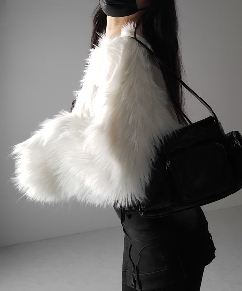 me+em select(ミームセレクト)の「【 2color 】ボリュームスリーブショートトロミシャギーニット / Volume sleeve short toromi shaggy knit(ニット/セーター・レディース・ホワイト/ブラック・FREE)」の13枚目の写真