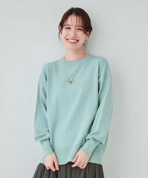 SHOO・LA・RUE(シューラルー)の「◆【洗える/毛玉レス】インせず着られる 大人の抜け感 バックスリットニット(ニット/セーター・レディース・ライトグレー/グリーン系/ブラック/ホワイト系5・01/02/03/04)」の11枚目の写真