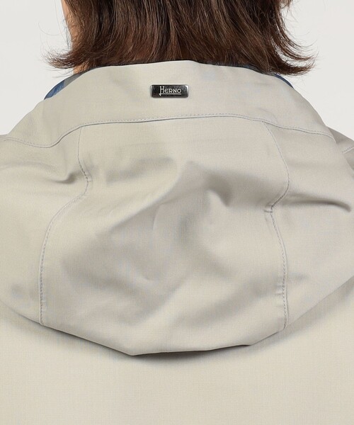 HERNO(ヘルノ)の「HERNO 3レイヤーウール フーデッドブルゾン(ブルゾン・メンズ・ネイビー/ベージュ・52/50)」の13枚目の写真