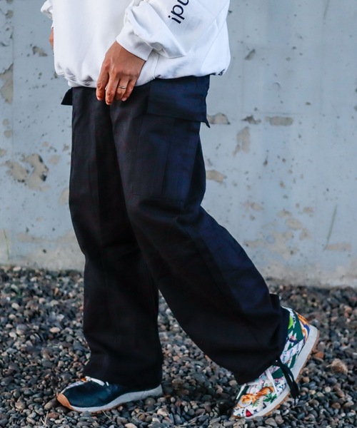 Bling Leads(ブリングリーズ)の「Z)【BLINGLEADS】ABM21435 COTTON CARGO PANT/コットン カーゴパンツ(カーゴパンツ・メンズ・ブラック/ホワイト・MEDIUM/LARGE)」の1枚目の写真