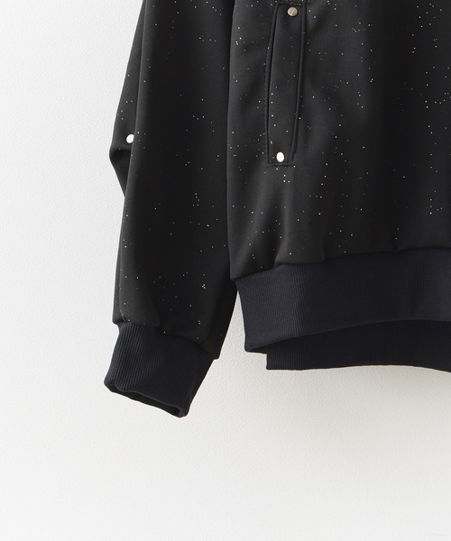 ROOPTOKYO(ループトウキョウ)の「フロントロゴ プルオーバーハイネックパーカー(パーカー・メンズ・ブラック/ホワイト・M/L)」の6枚目の写真