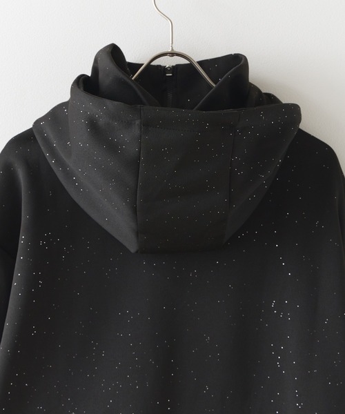 ROOPTOKYO(ループトウキョウ)の「フロントロゴ プルオーバーハイネックパーカー(パーカー・メンズ・ブラック/ホワイト・M/L)」の7枚目の写真