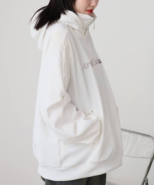 ROOPTOKYO(ループトウキョウ)の「フロントロゴ プルオーバーハイネックパーカー(パーカー・メンズ・ブラック/ホワイト・M/L)」の10枚目の写真