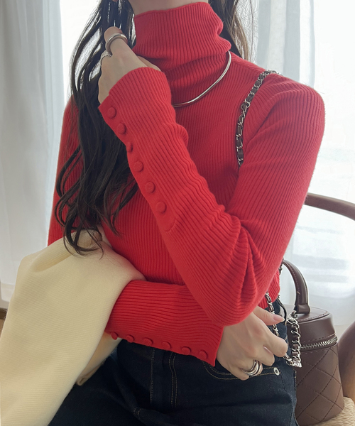 KOBE LETTUCE（コウベレタス）の「袖ボタンリブニットトップス（ニット/セーター・レディース・アイボリー/ブラック/ホワイト×ブラック/グレー/レッド/ブラウン・M）」の6枚目の写真