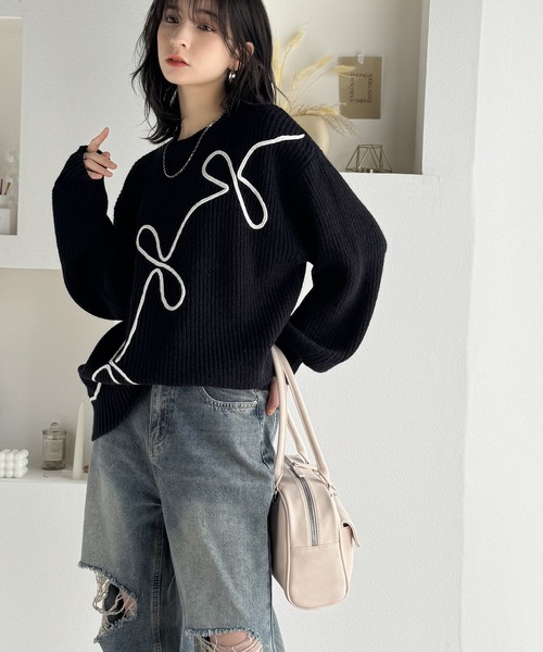 mily bilet（ミウィビレット）の「【mily bilet】ほどよい甘さで存在感漂う♪リボンコード刺繍畦編みニットプルオーバーニット（ニット/セーター・レディース・チャコール/モカ/ブラック・LARGE/MEDIUM/SMALL/X-LARGE）」の7枚目の写真