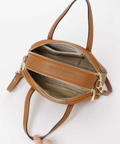 MARCO BIANCHINI（マルコビアンチーニ）の「MARCO BIANCHINI　スウェードミニラウンドショルダーバッグ（ショルダーバッグ・レディース・ブラウン/ブラック/ピンク・ONE）」の4枚目の写真