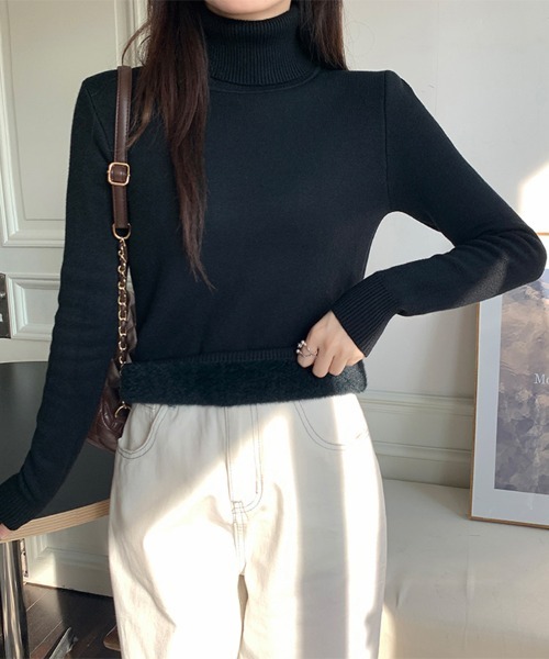 Doux Belle(ドゥーベル)の「もこもこ裏地付きハイネックリブニット(ニット/セーター・レディース・ホワイト/ブラウン/ブラック/アイボリー/グレイッシュベージュ・FREE)」の10枚目の写真