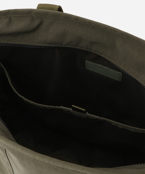 Saturdays NYC（サタデーズ ニューヨークシティ ）の「SNYC x POTR TOTE BAG（トートバッグ・メンズ・ブラック/オリーブ・FREE）」の17枚目の写真