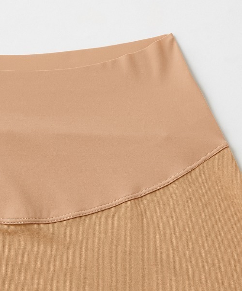 GUNZE(グンゼ)の「ADVANCE LABEL/アドバンスレーベル ペチコート(透け防止)(その他アンダーウェア/インナー・レディース・ベージュ/スミクロ/グレー系その他・LARGE/MEDIUM/X-LARGE)」の12枚目の写真