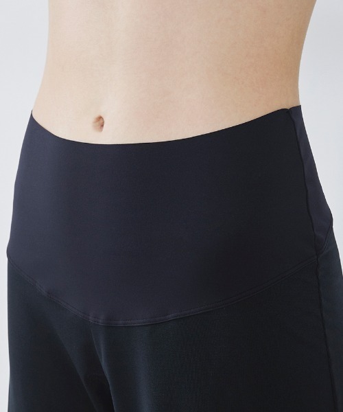 GUNZE(グンゼ)の「ADVANCE LABEL/アドバンスレーベル ペチコート(透け防止)(その他アンダーウェア/インナー・レディース・ベージュ/スミクロ/グレー系その他・LARGE/MEDIUM/X-LARGE)」の18枚目の写真