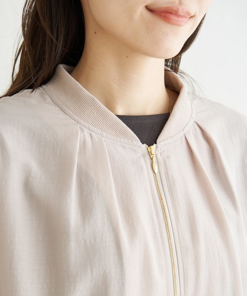 ikka（イッカ）の「【雑誌InRed5月号掲載】シアーリブブルゾン【親子コーデ】（ブルゾン・レディース・ミント/ベージュ/モカ/チャコールグレー・M/L/S）」の11枚目の写真