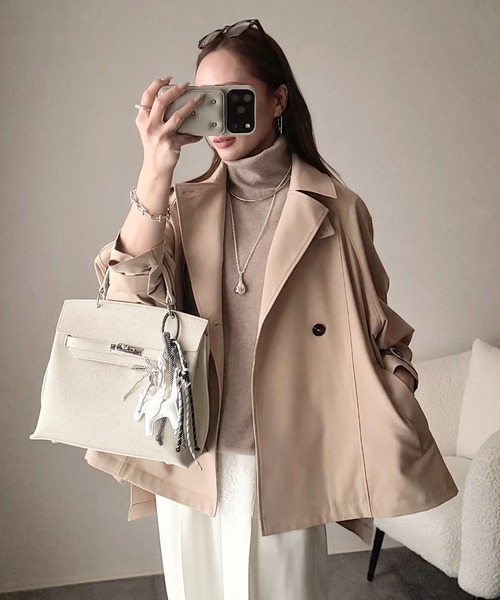 ANGIE（アンジー）の「ショート トレンチコート（トレンチコート・レディース・ベージュ/ライトベージュ/キャメル/ネイビー・FREE）」の13枚目の写真