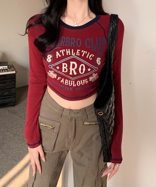 SHEPP（シープ）の「ヴィンテージ風ショート丈トップス（Tシャツ/カットソー・レディース・ベージュ/ワイン・M/L）」の10枚目の写真
