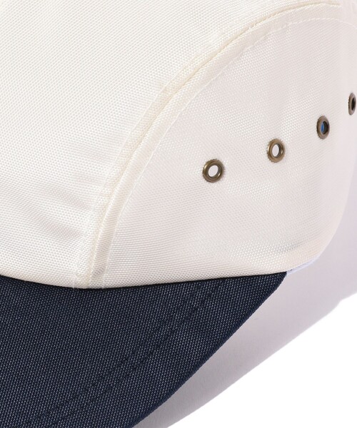 BEAMS PLUS（ビームスプラス）の「【別注】Quaker Marine Supply Co. / 4 Panel Long Bill Cap（キャップ・メンズ・ホワイト/ネイビー/オレンジ・ONE SIZE）」の7枚目の写真