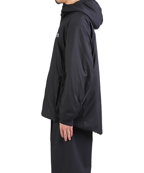 CMF OUTDOOR GARMENT（シーエムエフアウトドアガーメント）の「CMF OUTDOOR GARMENT / シーエムエフ アウトドア ガーメント：UL WARMER JK：CMF2402-J07C[AST]（ブルゾン・メンズ・グレー系その他/ブラック・L/M）」の11枚目の写真