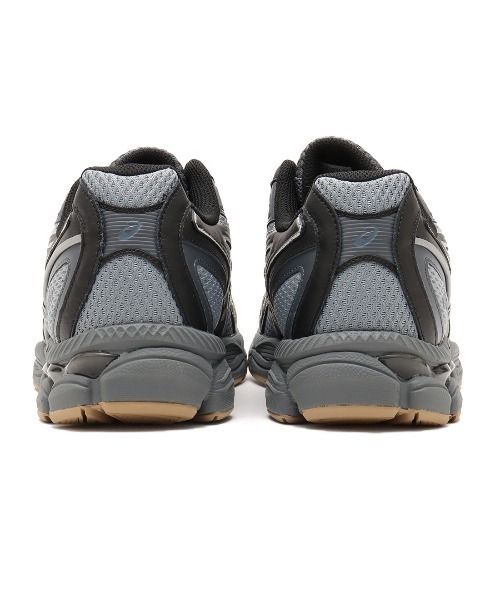 ASICS(アシックス)の「asics GEL-NYC 2055 / アシックス ゲル-エヌワイシー 2055(スニーカー・メンズ・グレー・25.5cm/26.0cm/26.5cm/27.0cm/27.5cm/28.0cm/28.5cm/29.0cm)」の3枚目の写真
