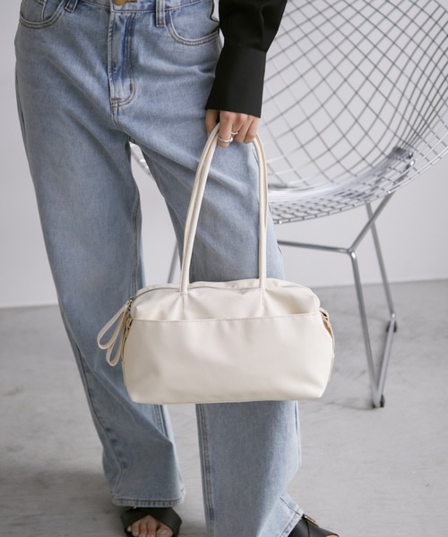 Aunt Marie's(アントマリーズ)の「アウトポケットボストンバッグ(ボストンバッグ・レディース・ブラック/アイボリー・FREE)」の21枚目の写真