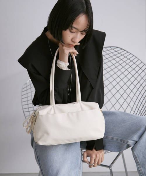 Aunt Marie's(アントマリーズ)の「アウトポケットボストンバッグ(ボストンバッグ・レディース・ブラック/アイボリー・FREE)」の20枚目の写真