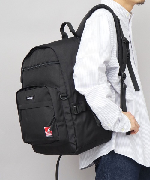 KANGOL(カンゴール)の「タブレット・PC専用スペース付き 2層式 ラウンドバックパック A4・B4・PC収納対応モデル(バックパック/リュック・メンズ・ブラック系その他/ブラック系その他2・FREE)」の5枚目の写真