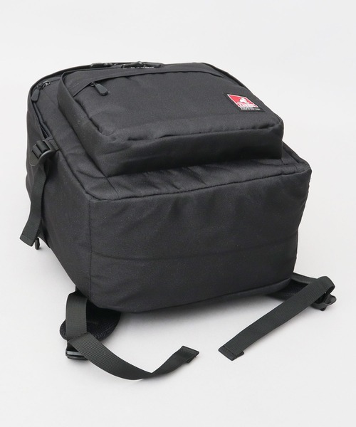 KANGOL(カンゴール)の「タブレット・PC専用スペース付き 2層式 ラウンドバックパック A4・B4・PC収納対応モデル(バックパック/リュック・メンズ・ブラック系その他/ブラック系その他2・FREE)」の18枚目の写真