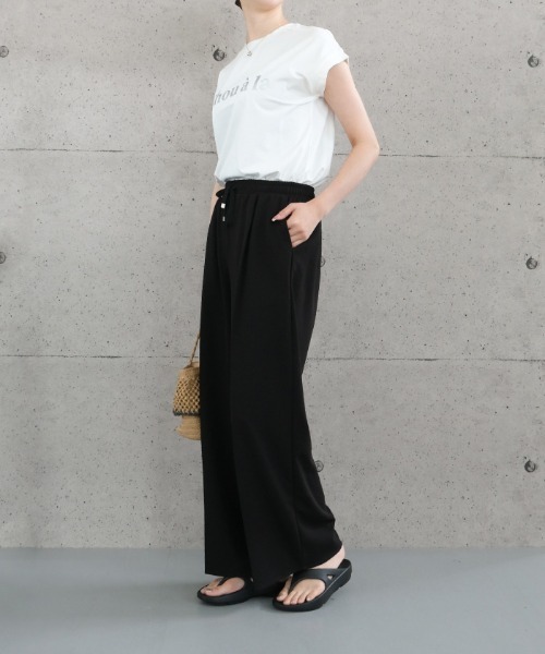 aquagarage(アクアガレージ)の「梨地タックイージーパンツ(その他パンツ・レディース・ベージュ/ブラック・L/M)」の1枚目の写真