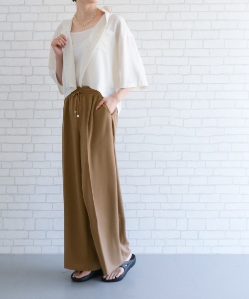 aquagarage(アクアガレージ)の「梨地タックイージーパンツ(その他パンツ・レディース・ベージュ/ブラック・L/M)」の6枚目の写真
