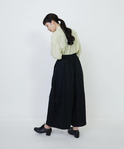 LOISIR（ロワズィール）の「リネンツイルボトルシルエットパンツ（その他パンツ・レディース・ブラック/ライトベージュ/ブルー・MT/M）」の21枚目の写真