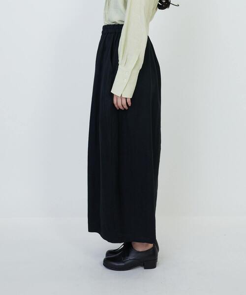 LOISIR（ロワズィール）の「リネンツイルボトルシルエットパンツ（その他パンツ・レディース・ブラック/ライトベージュ/ブルー・MT/M）」の19枚目の写真