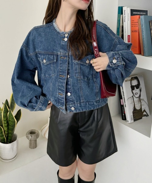 Ada.(エイダ)の「ノーカラー ビッグシルエット ボリュームスリーブ デニムジャケット(デニムジャケット・レディース・ブルー/ブラック/ネイビー・FREE)」の16枚目の写真