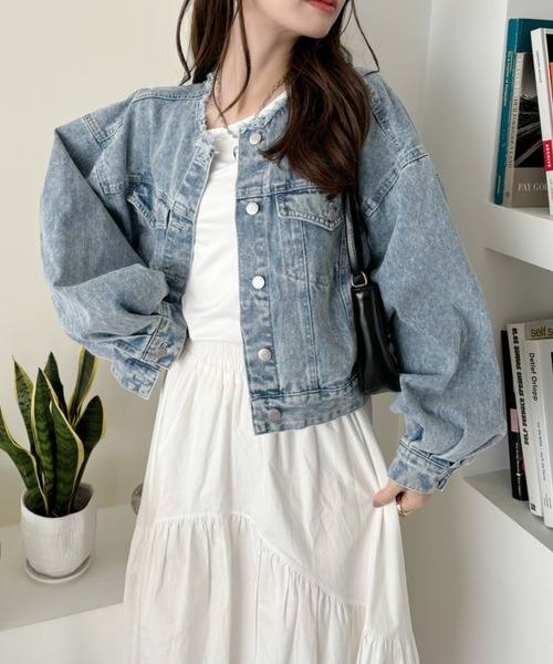 Ada.(エイダ)の「ノーカラー ビッグシルエット ボリュームスリーブ デニムジャケット(デニムジャケット・レディース・ブルー/ブラック/ネイビー・FREE)」の9枚目の写真