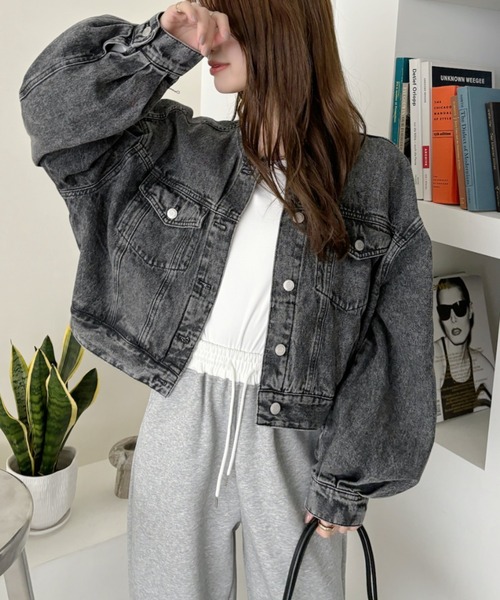 Ada.(エイダ)の「ノーカラー ビッグシルエット ボリュームスリーブ デニムジャケット(デニムジャケット・レディース・ブルー/ブラック/ネイビー・FREE)」の22枚目の写真